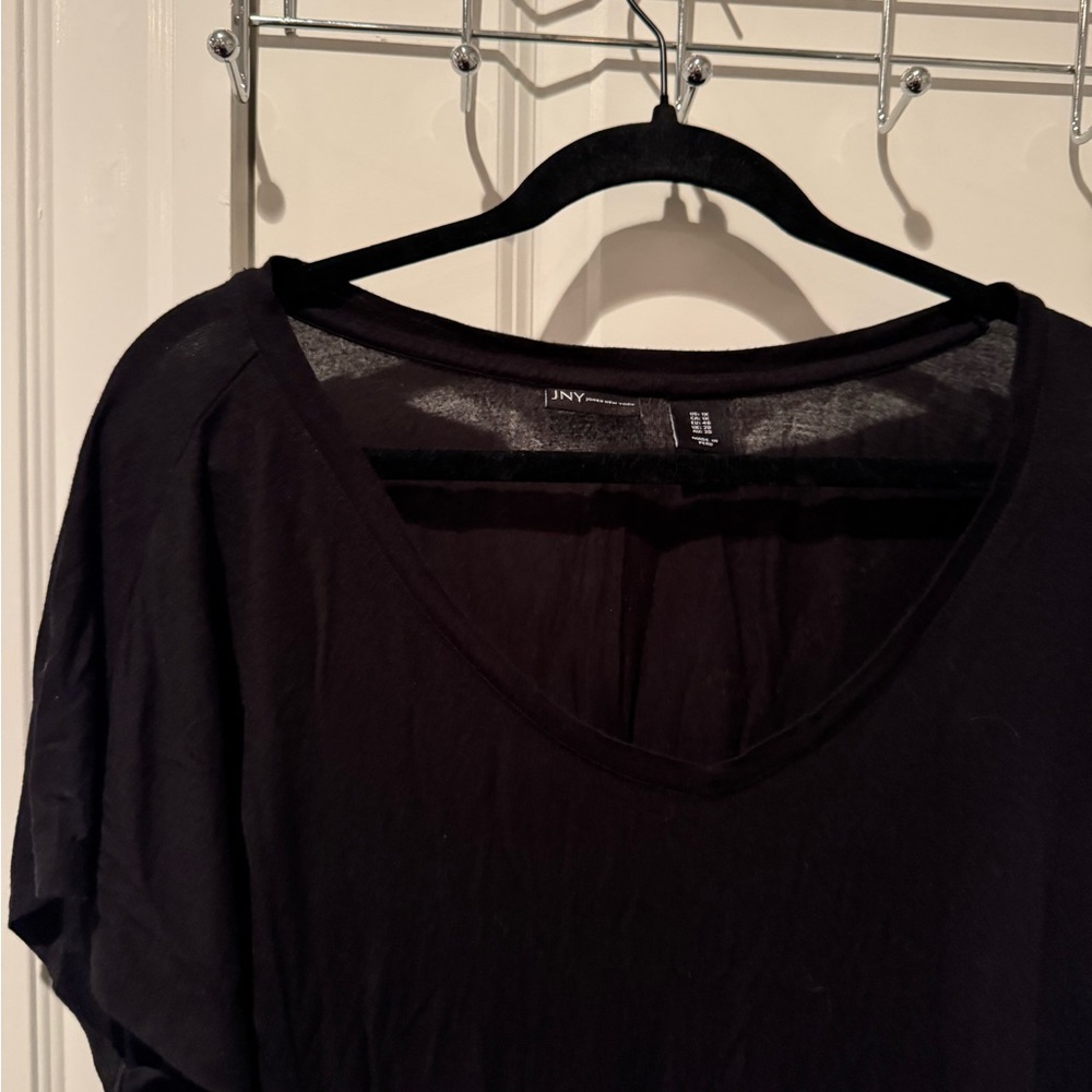 DKNY Elegant Black Scoop Neck Blouse